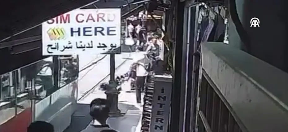 bebek arabası devrilmesi